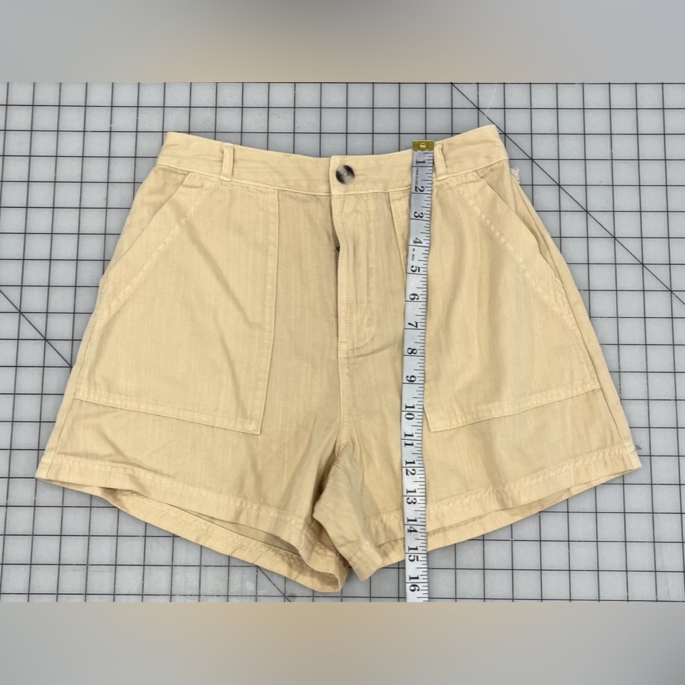 Universal Thread Women's Beige High Waist Cargo Shorts